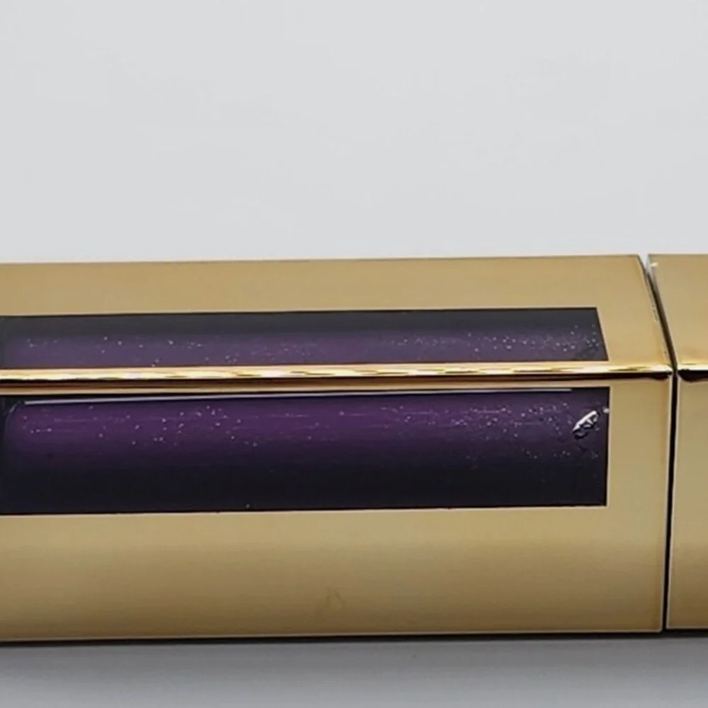 Scott Barnes lipgloss